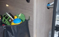 Hindermann Multibehältnis 51 X 65 X 28,5 Cm (2 Kammern) 14 Hindermann Multibehältnis 51 X 65 X 28,5 Cm (2 Kammern) -Fiamma Verkäufe 362577 2652490